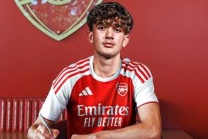 留住未来！罗马诺：多家豪门想高薪挖15岁道曼，但球员很高兴留队