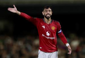 拒绝沙特70万周薪报价！B费：我想为曼联赢更多，也是签约的初心