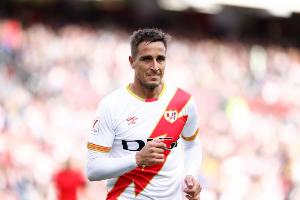 再次违规！西媒：巴列卡诺因在高风险比赛当天线下售票而面临罚款