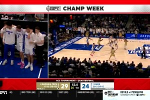 吓人😲状元大热弗拉格落地90度崴脚！经检查脚踝扭伤未骨折