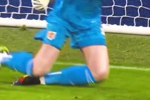 在这个bgm里，他绝对是无敌的！