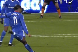 逆天弧线！切尔西：这球，谁顶得住？