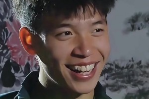 偶像韦世豪！王钰栋将来能否超越偶像？