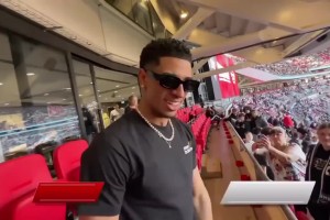 他假扮贝林厄姆去看比赛，结果被体育节目当成真的给报道了出来