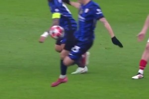 帅炸了！巴雷拉这个停球你给几分？