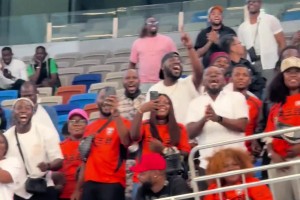 奥斯卡的家人们也太热情了，一个村战斗力强的都来了🤣