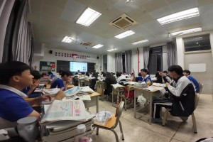 “C罗”和“梅西”准备突袭甲亢哥，公巴佩和孙兴憨哪去了🤣