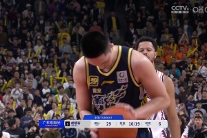 今天血C了一整场！胡明轩最后时刻站上罚球线，广东主场MVP响彻球馆