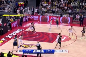 全场狂呼MVP！💥胡明轩决胜时刻大心脏撤步三分，随后又送上制胜抢断！