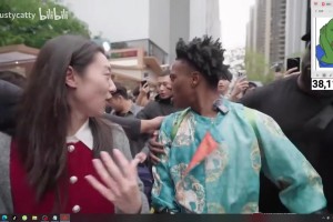 名场面和表情包😝甲亢哥遇袭！！“弟弟”轻微受损😝