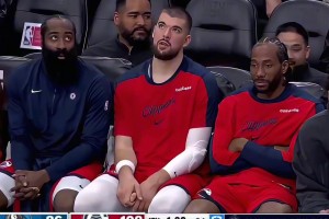 今天是养生局儿！大比分领先的快船三位大佬 好悠闲哈~