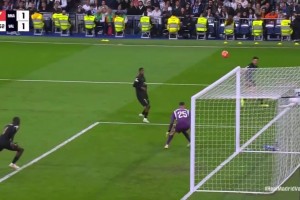 恩德里克上场仅2分钟，他就以不同于其他人的方式完成了传中😉