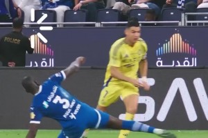 年龄不是问题！40岁C罗扣开30岁米林科维奇，再过掉33岁库利巴利