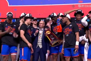 克莱顿荣获本届MOP！佛罗里达时隔18年再度夺冠&队史第三冠