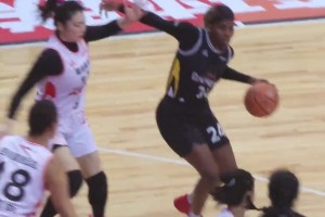 😎开场四个三分！太爽了！！！