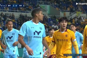 脚法如何？K联赛惊现角球直接破门😱