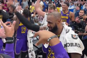 人秋雅结婚🤣全场球迷高呼LUKA 老詹搁那又唱又跳的🥳