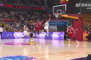 这身体天赋！迪亚洛连续钉板大帽 展现恐怖弹跳的视觉冲击