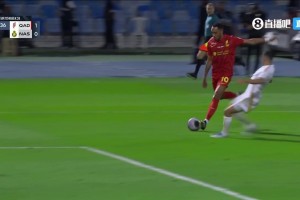 胜利0-1落后！奥巴梅扬右路奔袭传中助攻！图尔基打空门得手！