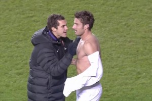 不想加班！吉鲁和科奎林已经把球衣送给了球迷 结果还有加时赛