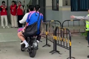 今天是骑车上班的小羊~