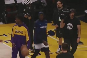 越来越好看了！华子赛前热身时找东契奇喷垃圾话！