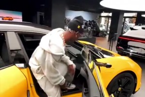 战绩不好还来买车？热刺中场比苏马现身伦敦超跑店