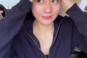 这身高差！范志毅女儿和门将男友出街游玩，老范看女婿不得仰视啊