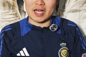 博主：以后在国安的主场，这种踩踏基本就定性红牌了🤔