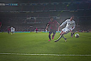 C罗恐怖的核心力量！别人还没倒下，他就已经站起