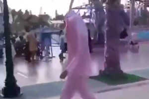 虾仁还要猪心😭美媒打趣：这就是季后赛生死战的哈登……