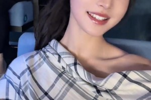 真美啊！美女主播金佳悦鸟巢看张杰演唱会