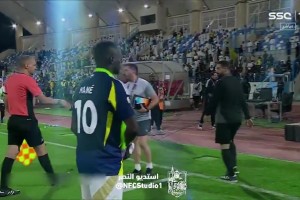 职业生涯首次上演大四喜！马内赛后带走比赛用球留作纪念