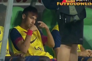 内马尔恳求替补上场总是让我心痛，当年在巴萨是真的卑微啊🫠