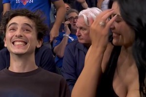 众多名流观战G4😍甜茶&凯莉-詹娜这一对，真是太吸引眼球了