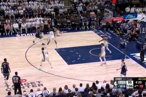 蛮牛真进化了！兰德尔末节关键时刻连取四分，浇灭勇士反扑气势