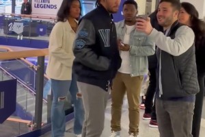 当年布伦森在逛街时被路人告知球队交易来哈特时：噢！谢特😱