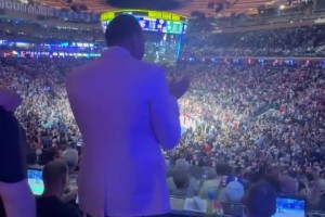 尼克斯强势挺进东决！美国杨毅现在一定开心死了🤣