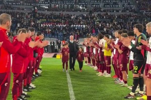 迷你罗想要C罗同款发型，但这怎么看起来那么像亚马尔啊🫠