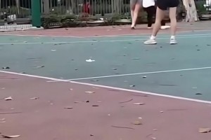 小伙一辈子都没今天这么爱背打🤣