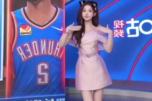 不是吧，女主播魏欣怡竟然是亚历山大粉丝