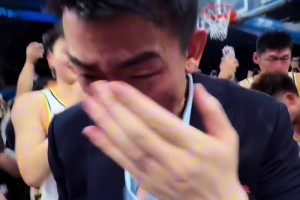 王博夺冠一刻喜极而泣...