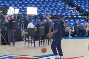 G2能找回准心吗？爱德华兹赛前热身logo三分三连击🎯