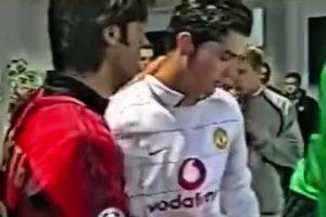 仙之人兮列如麻！0405赛季的米兰对阵曼联！这些人是你的青春吗？