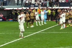 甲亢哥贴脸因凡蒂诺：你选C罗还是梅西🤣因凡蒂诺：你真敢问啊