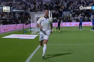 Siuuu！C罗头球破门，联赛25球领跑＆生涯第936球！