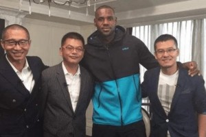 杨毅：老詹架子最大！苏群回应：可能有商业活动推迟 KD也迟到