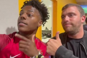 😂蹭流量大师！甲亢哥在欧冠决赛偶遇罗马诺：here we go！speed将加盟曼联！