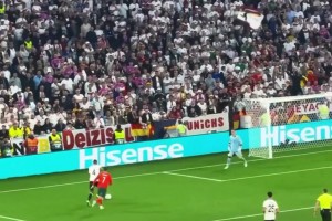 拼出来的机会！40岁的C罗积极逼抢出来的制胜球