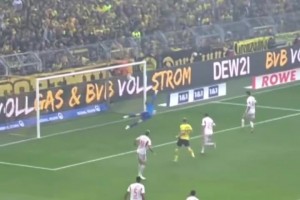 一场比赛让那些说杜埃比亚马尔强的人闭嘴